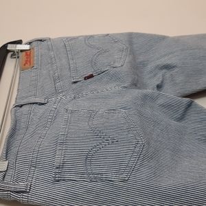 ⭐Levi's striped 524 Skinny jeans Trademark pocket tag 26×32